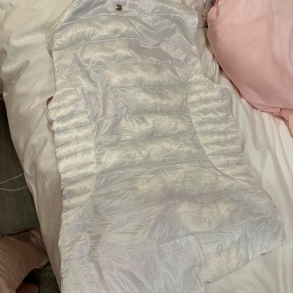 Lilly Pulitzer White Puffer Vest - Picture 4 of 4